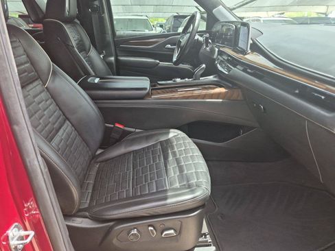 Used 2023 Cadillac Escalade Sport Platinum w/ Heavy-Duty Trailer Package AWD/4WD image 29
