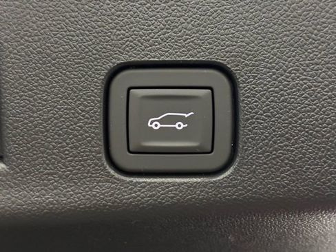 New 2026 GMC Acadia Elevation image 11