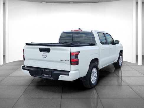 Used 2024 Nissan Frontier SV w/ SV Convenience Package AWD/4WD image 8