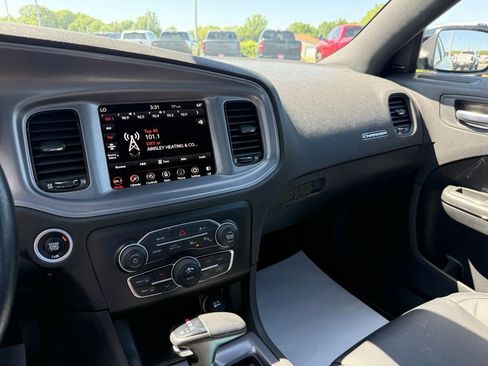 Used 2023 Dodge Charger R/T w/ Harman/Kardon Audio Group RWD image 21