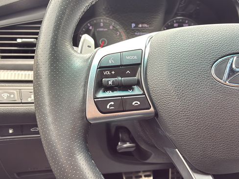 Used 2019 Hyundai Sonata Sport w/ Tech Package 03 FWD image 26