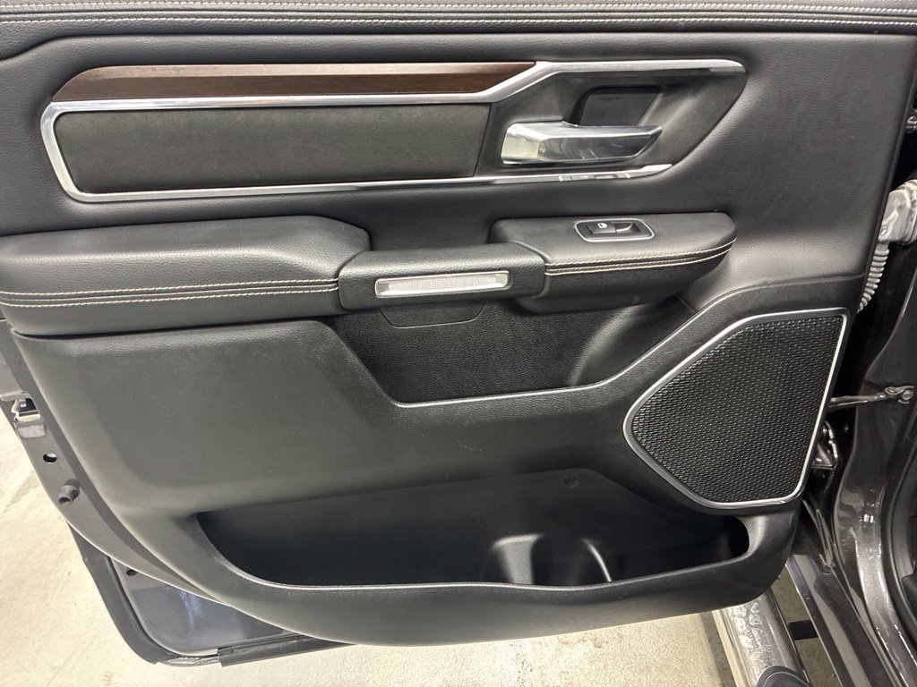 Used 2021 RAM 1500 Laramie AWD/4WD image 28