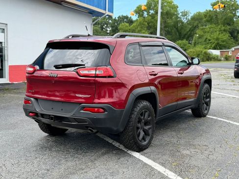 Used 2014 Jeep Cherokee Trailhawk w/ Technology Group AWD/4WD image 5