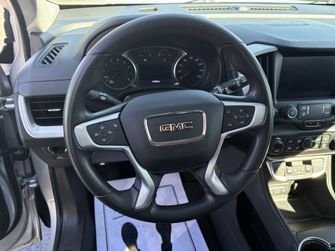 Used 2022 GMC Terrain SLE w/ Driver Convenience Package FWD image 23