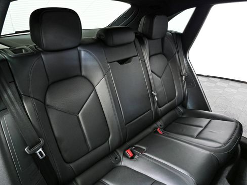 Certified 2022 Porsche Macan GTS AWD/4WD image 20