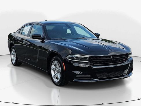 Used 2023 Dodge Charger SXT RWD image 3
