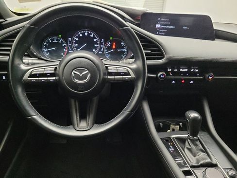 Used 2021 MAZDA MAZDA3 s image 22