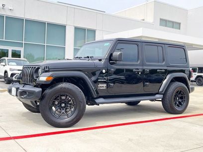 Used 2019 Jeep Wrangler Unlimited Sahara w/ Uconnect 4C Nav & Sound Group