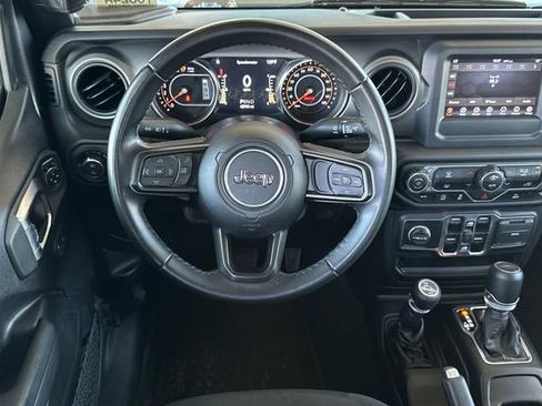 Certified 2022 Jeep Gladiator Sport AWD/4WD image 14