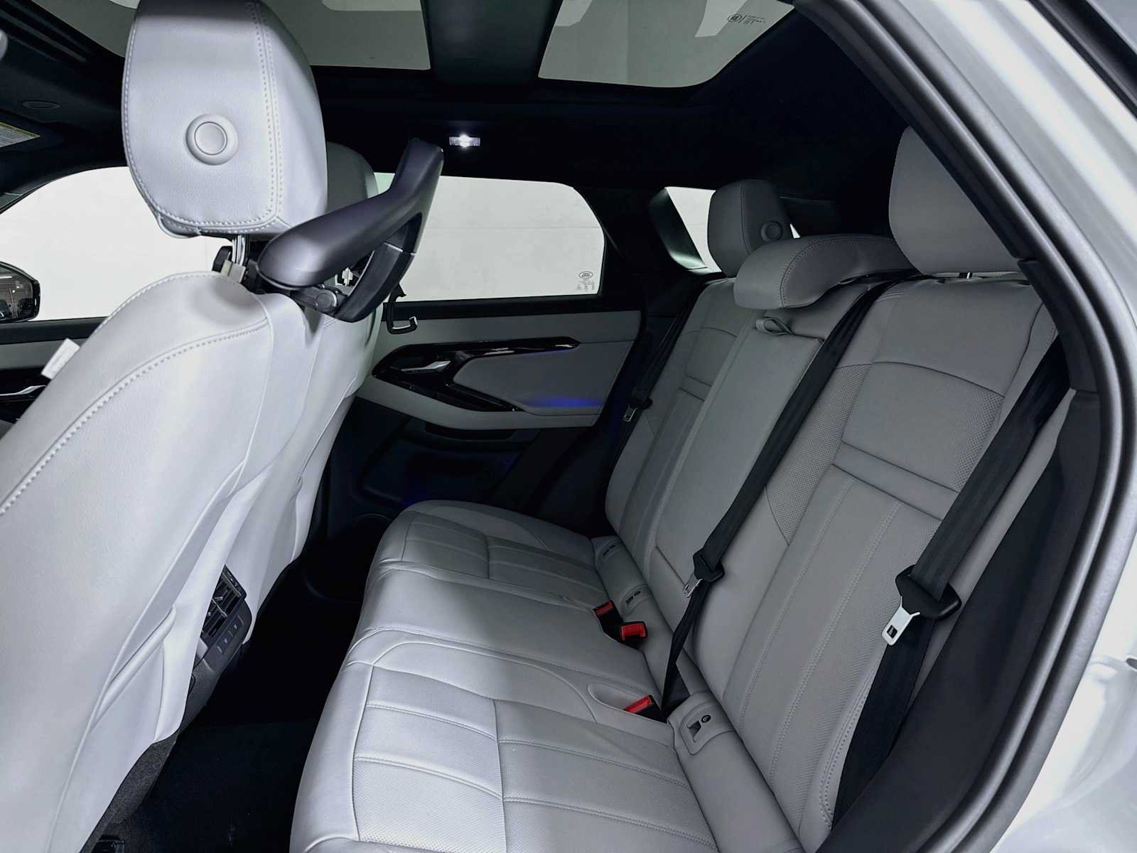 New 2026 Land Rover Range Rover Evoque S AWD/4WD image 13