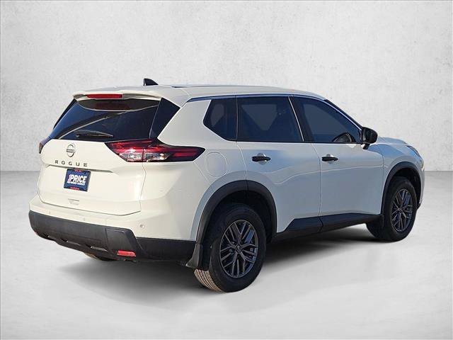 Used 2024 Nissan Rogue S FWD image 5