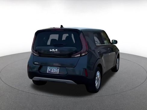Used 2025 Kia Soul LX w/ LX Technology Package FWD image 14