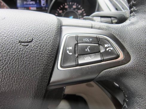 Used 2017 Ford Escape Titanium AWD/4WD image 15
