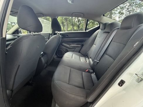 Used 2024 Nissan Altima 2.5 S FWD image 12