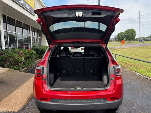 Used 2025 Jeep Compass Limited AWD/4WD image 32