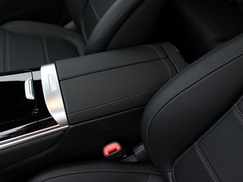 New 2026 Mercedes-Benz GLC 300 4MATIC image 28