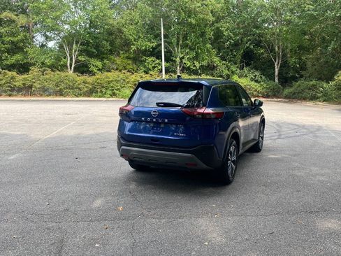 Used 2023 Nissan Rogue SV AWD/4WD image 5