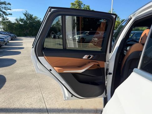 Certified 2026 BMW X5 sDrive40i w/ Parking Assistance Package RWD image 19