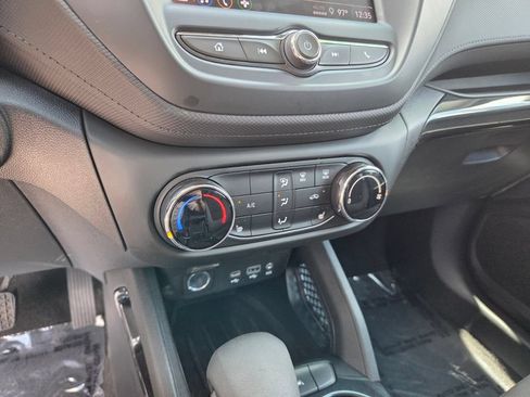 Certified 2023 Chevrolet TrailBlazer LT FWD image 23