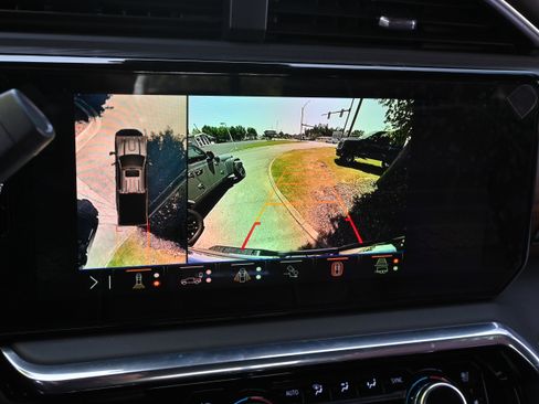 Used 2026 GMC Sierra 2500 Denali Ultimate w/ Max Trailering Package image 15