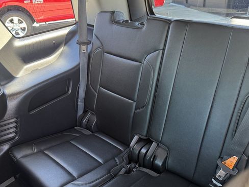 Used 2018 Chevrolet Tahoe Premier w/ RST 6.2L Performance Edition AWD/4WD image 24