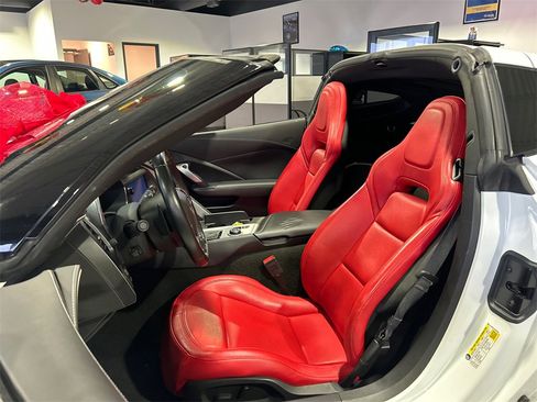 Used 2018 Chevrolet Corvette Stingray Coupe w/ 1LT image 14