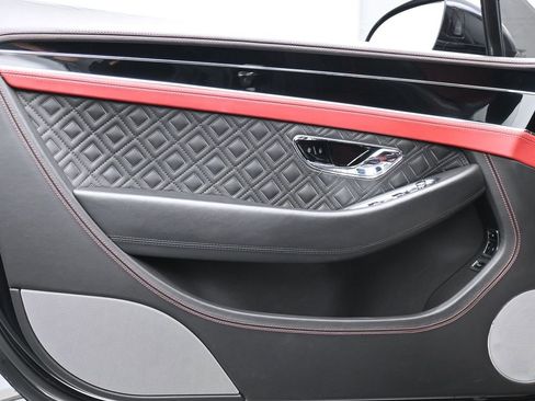 Used 2020 Bentley Continental GT V8 First Edition image 9