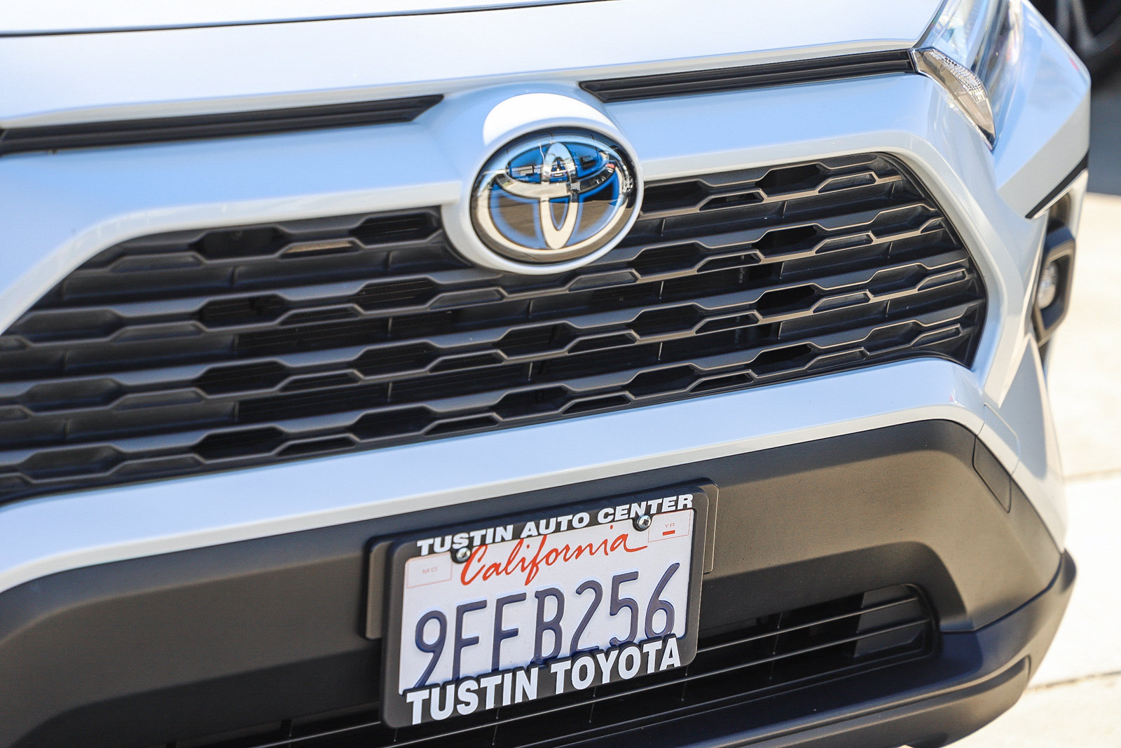Certified 2023 Toyota RAV4 XLE Premium AWD/4WD image 5