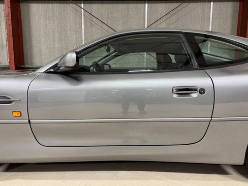 Used 2000 Aston Martin DB7 Vantage RWD image 11