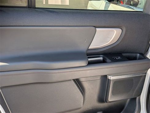 Used 2025 Ford Expedition Max Active image 27