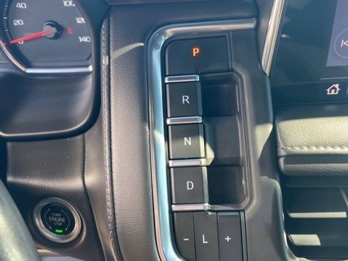 Used 2021 Chevrolet Tahoe Z71 image 16