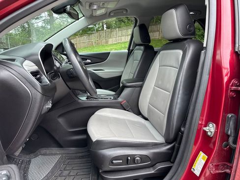 Used 2018 Chevrolet Equinox Premier FWD image 11