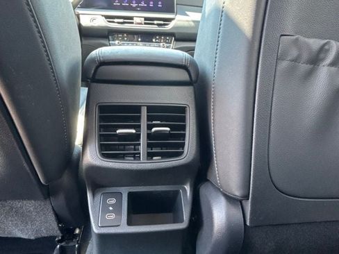 Used 2024 Kia Seltos EX AWD/4WD image 27