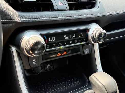 Certified 2025 Toyota RAV4 XLE AWD/4WD image 35