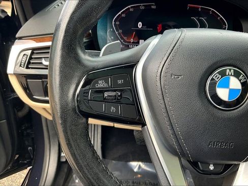 Used 2020 BMW 530i xDrive w/ Convenience Package image 11