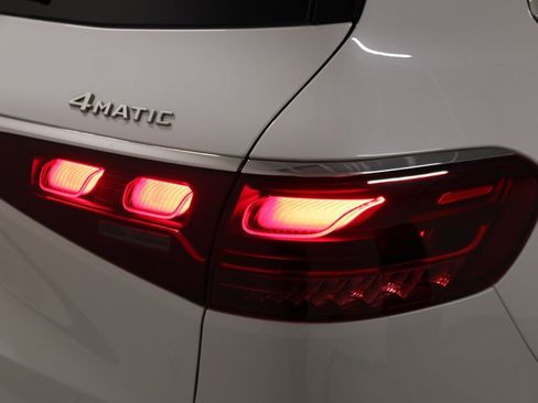 Used 2025 Mercedes-Benz GLS 450 4MATIC image 8