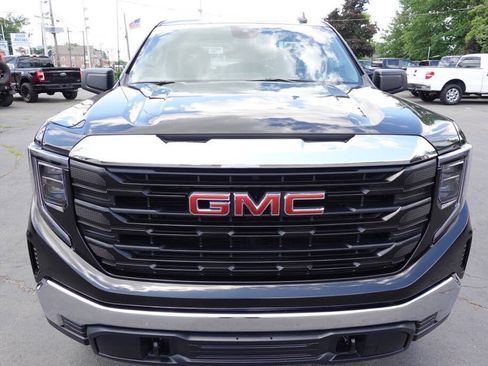 Used 2024 GMC Sierra 1500 Pro w/ Pro Value Package AWD/4WD image 7