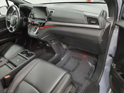 Used 2025 Honda Odyssey Sport-L image 11