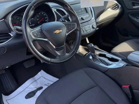 Used 2016 Chevrolet Malibu LT FWD image 10