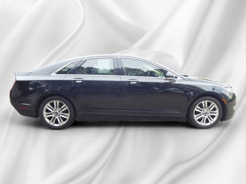 Used 2014 Lincoln MKZ w/ Equipment Group 101A Select image 11