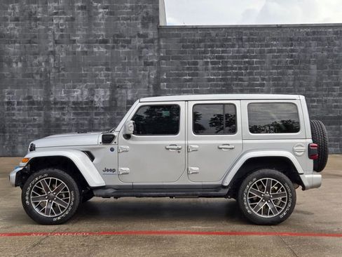 Used 2023 Jeep Wrangler Unlimited Sahara image 8