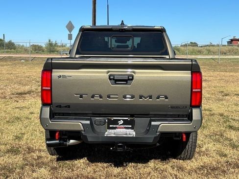 New 2025 Toyota Tacoma TRD Off-Road image 6