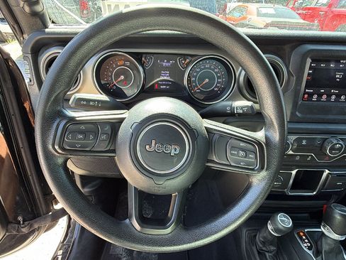 Used 2023 Jeep Wrangler Unlimited Sport AWD/4WD image 26