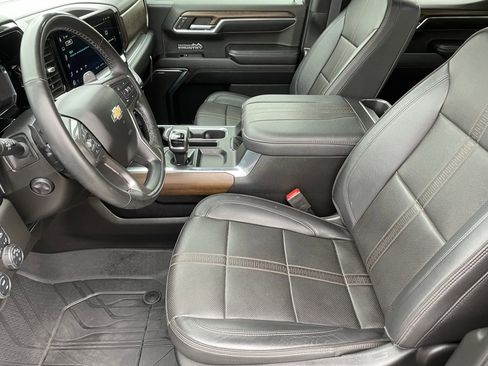 Used 2024 Chevrolet Silverado 1500 High Country w/ High Country Premium Package image 18