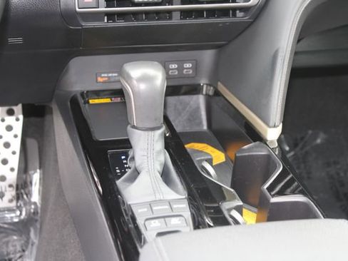 Used 2025 Toyota Camry XSE FWD image 16