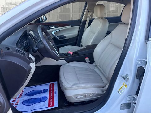 Used 2017 Buick Regal Premium image 9