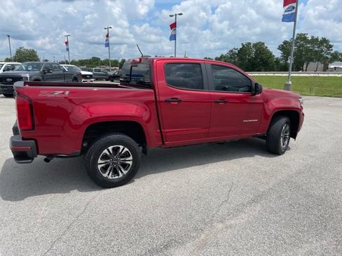 Used 2021 Chevrolet Colorado Z71 AWD/4WD image 16