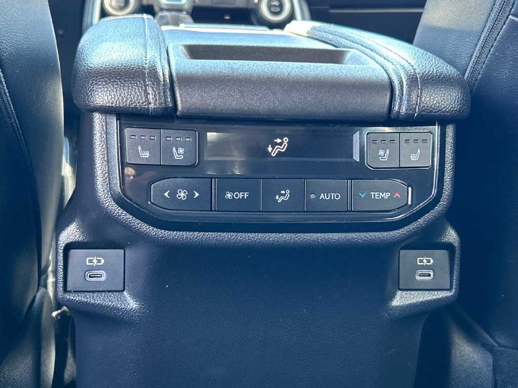 Used 2024 Toyota Grand Highlander AWD image 27