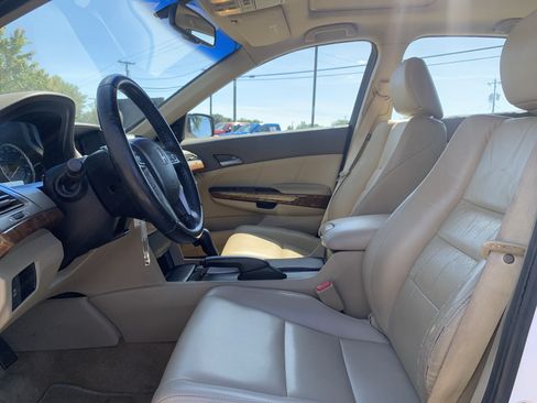 Used 2010 Honda Accord EX-L image 16