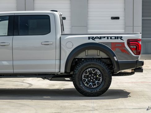 Used 2026 Ford F150 Raptor AWD/4WD image 9